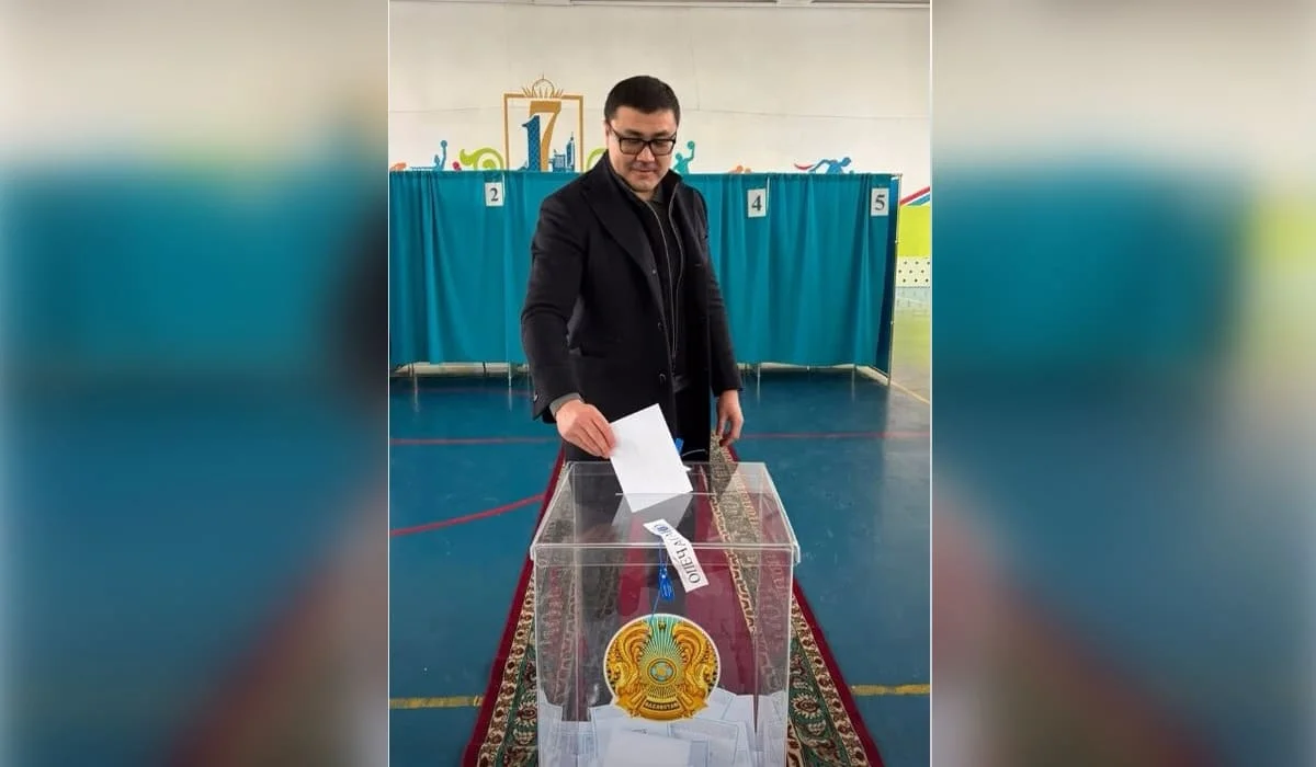 Бахтияр Макен проголосовал на республиканском референдуме по новой Конституции