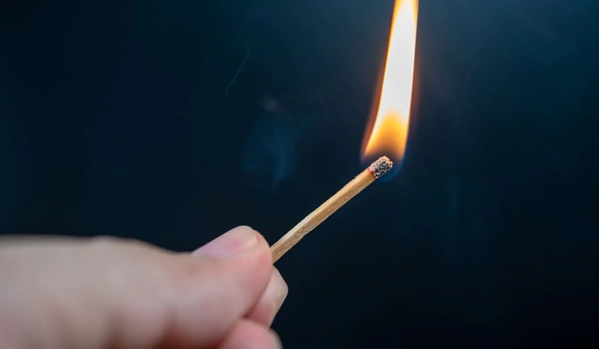 Облил женщину бензином и поджег: жителю Костанайской области вынесли приговор