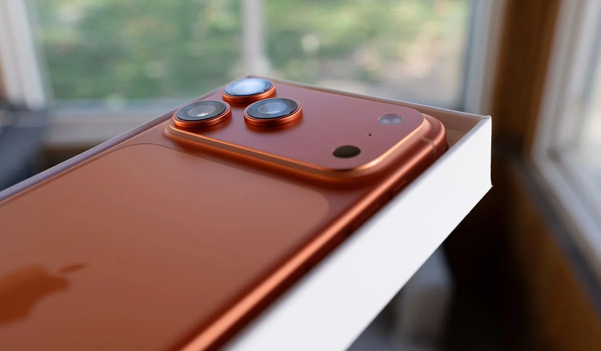 iPhone 17 Pro Max за 45 тысяч тенге: как мошенница обманывала жителей Шымкента