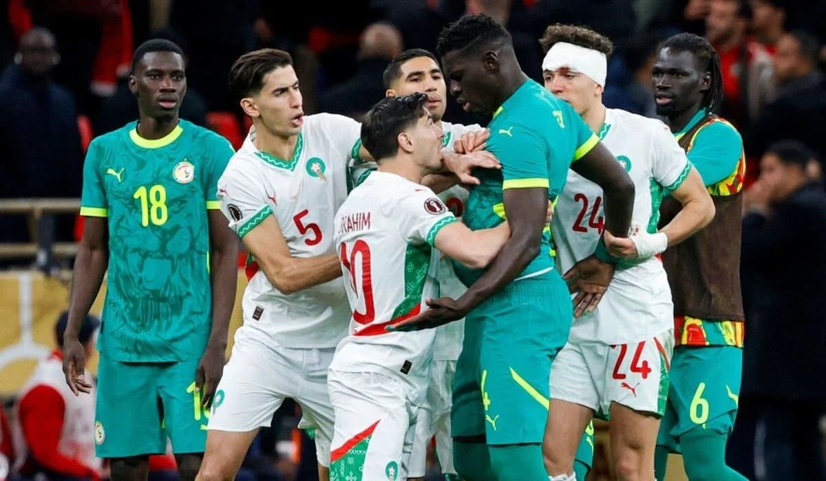 У Сенегала отобрали титул и отдали Марокко: CAF приняла шокирующее решение