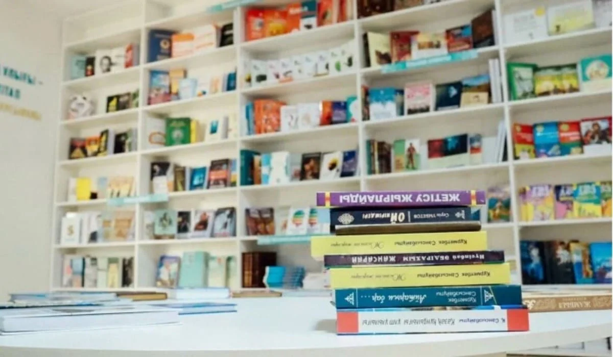 Больше 4,3 тысячи учителей Костанайской области прочли по 15 книг в марафоне «Читающий педагог»