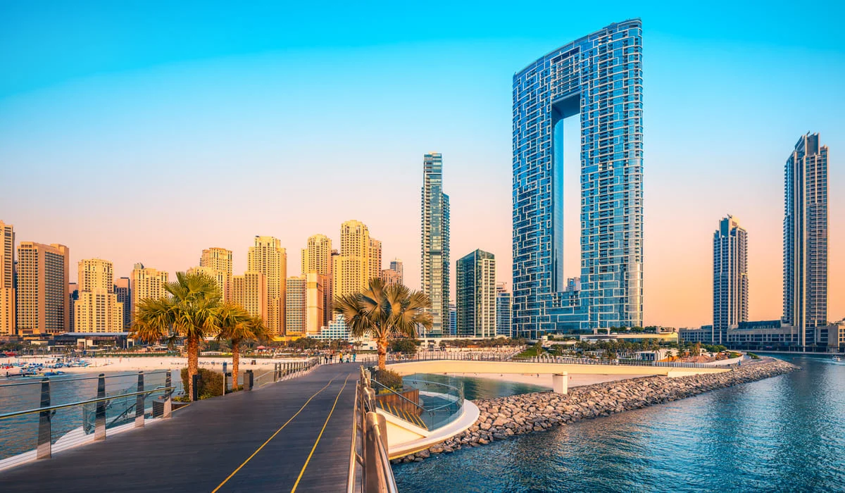 ОАЭ осудили удары по энергетическим объектам в Иране