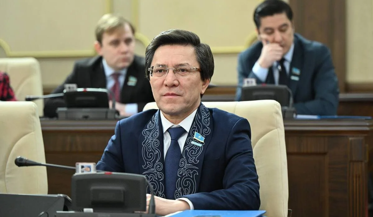 Комиссию по закону о спецстатусе Алатау возглавил депутат Сабильянов