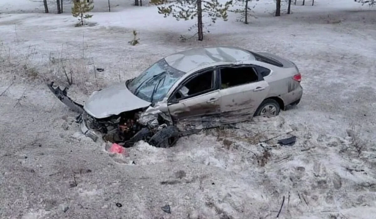 Водитель погиб в ДТП на трассе близ Семея