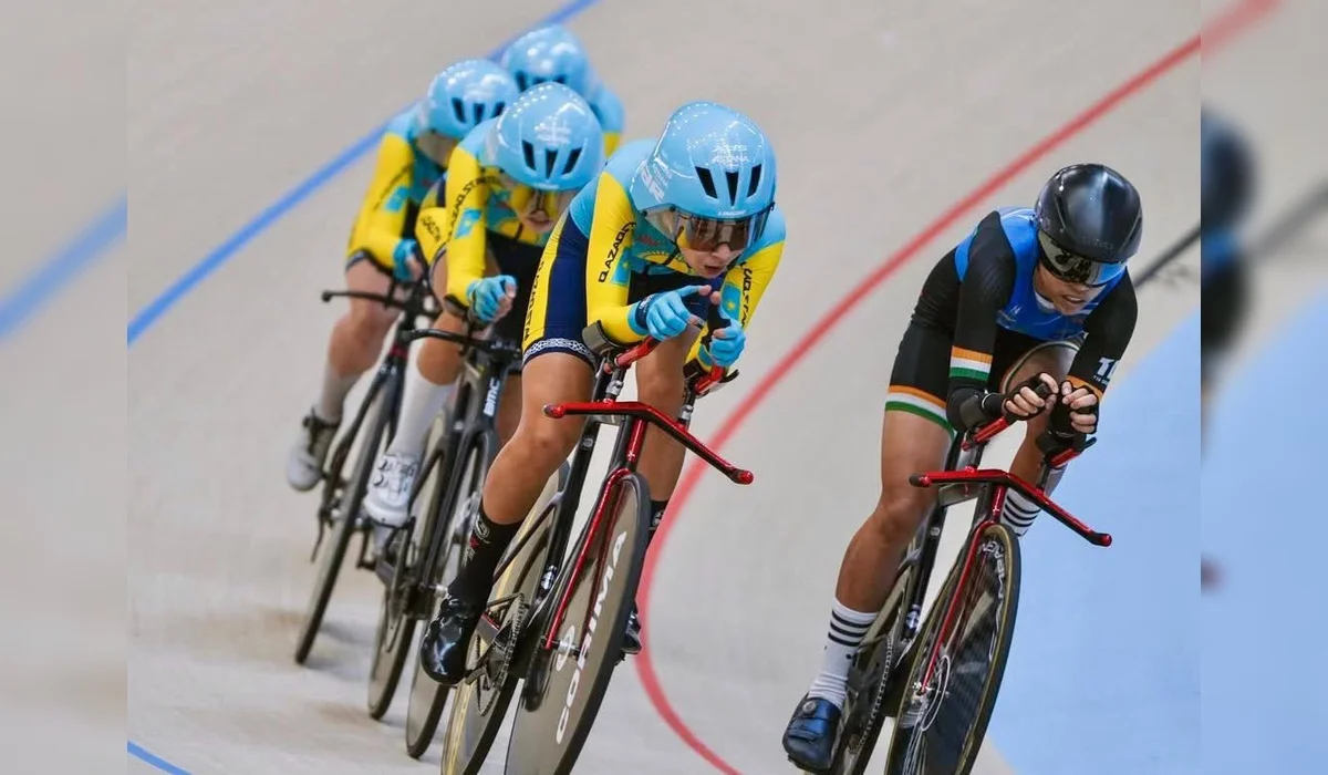 Юниоры Казахстана выиграли золото чемпионата Азии по велотреку