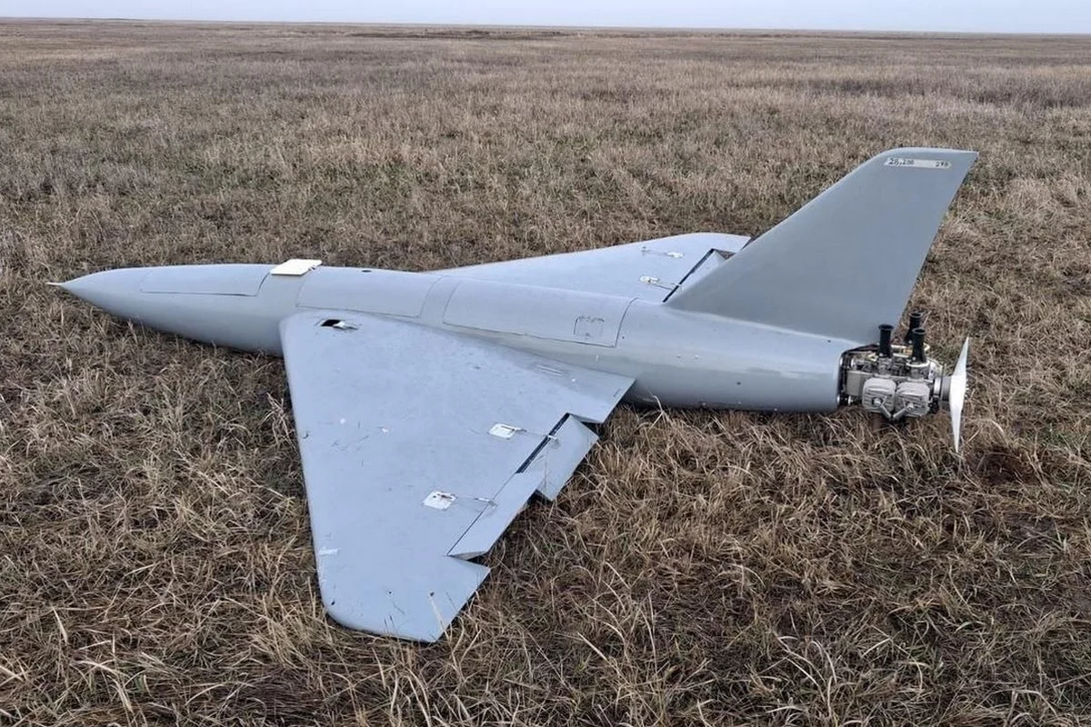 Беспилотный летательный аппарат обнаружили в степи на западе Казахстана