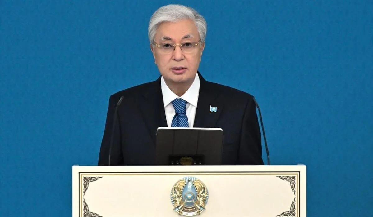 Новая Конституция олицетворяет силу национального духа, стремление к единству, заявил президент