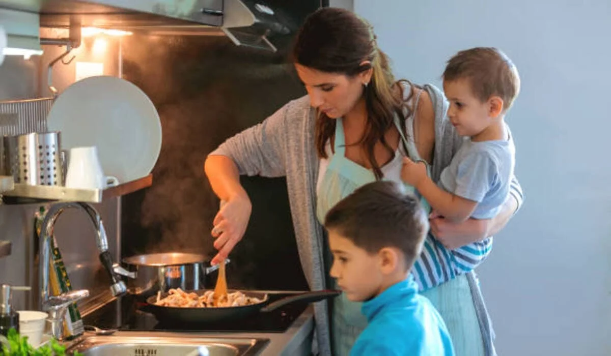 В Дубае предложили заменить слово «домохозяйка» на «создательница поколений»