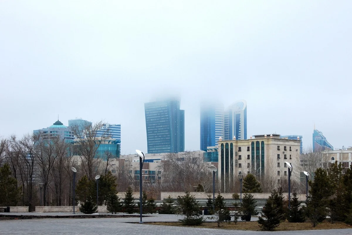 Туман и дожди: штормовое предупреждение объявили в Казахстане на 29 марта