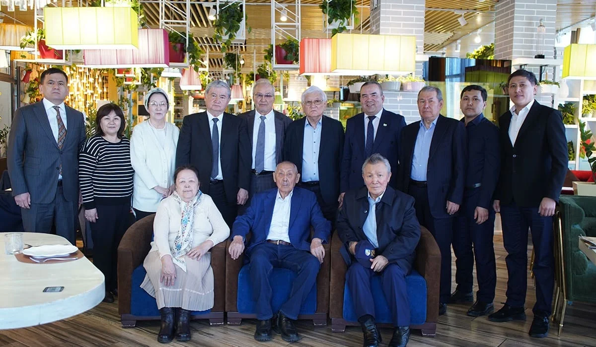 Известные казахстанские писатели и поэты вошли в Попечительский совет проекта «Читающая нация»