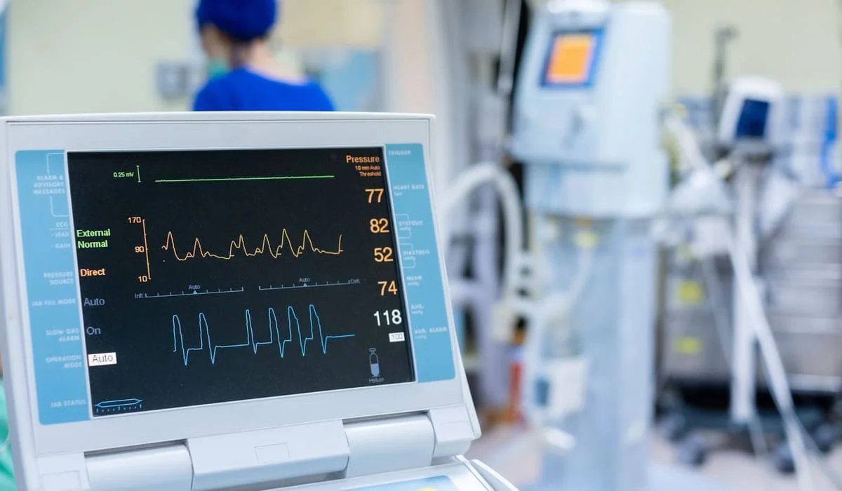 Девушка нашла на улице в Петропавловске сигарету и оказалась в реанимации