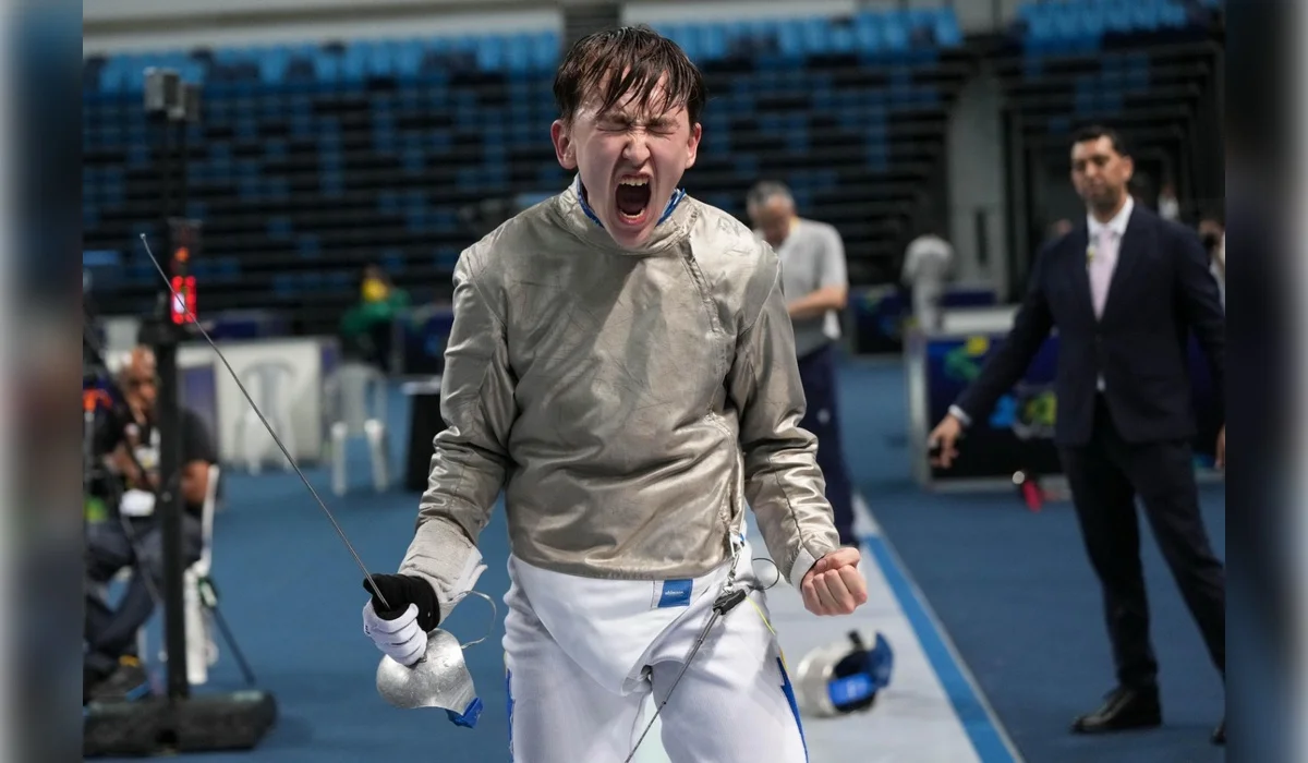 Казахстанский саблист завоевал бронзу юниорского ЧМ