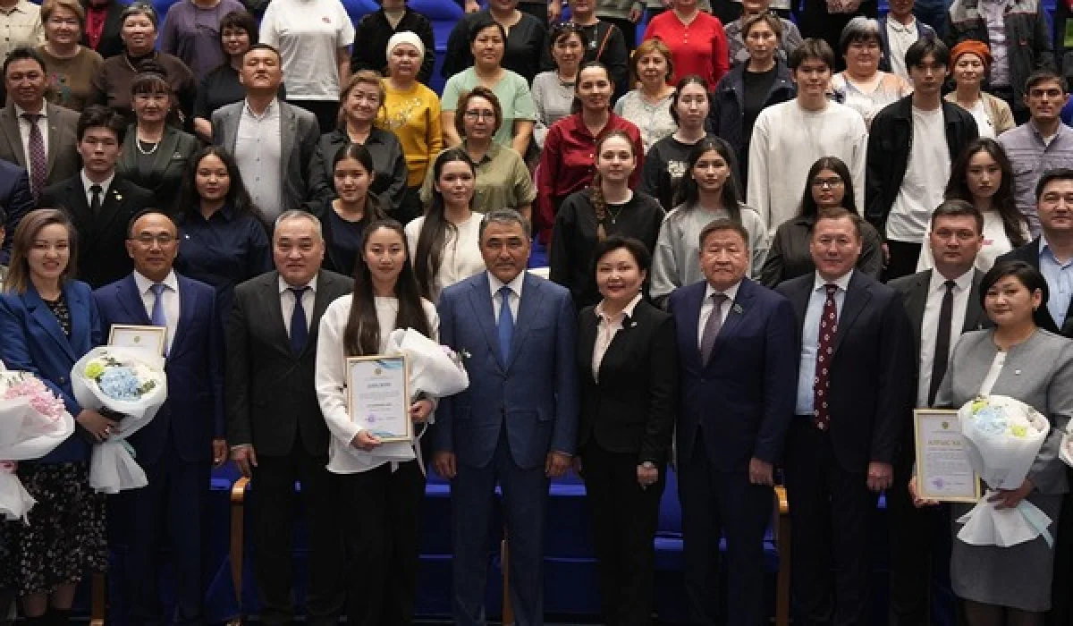 Студенты со всего Казахстана приняли участие в экологическом часе «Экономь воду – сохраняй будущее!»