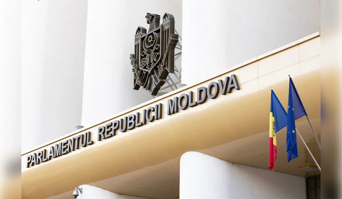 Парламент Молдовы проголосовал за выход из СНГ