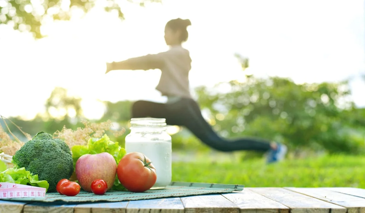 Казахстанцы стали чаще есть фрукты и заниматься спортом