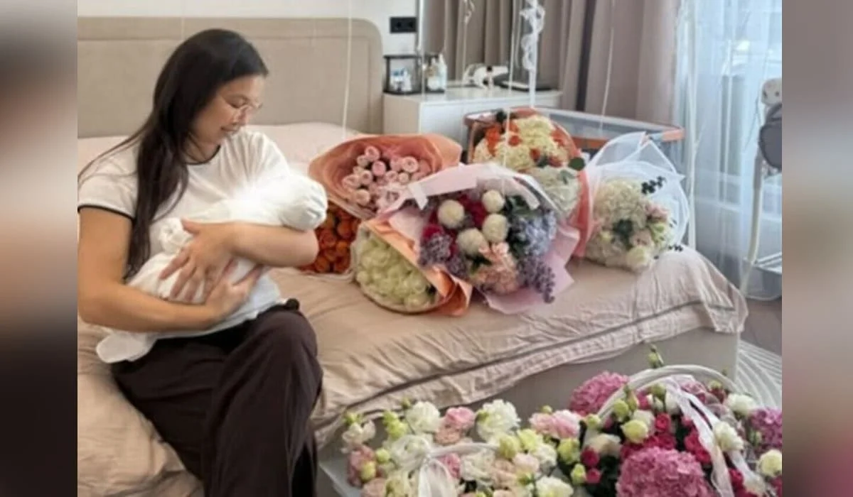 Паралимпийская чемпионка Акмарал Науатбек стала мамой