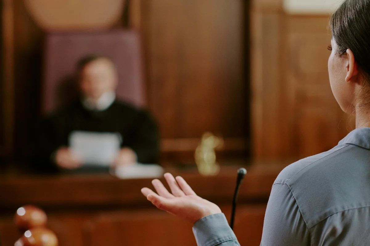 Глава фонда в Семее «заработала» 130 млн на малоимущих семьях и детях с инвалидностью