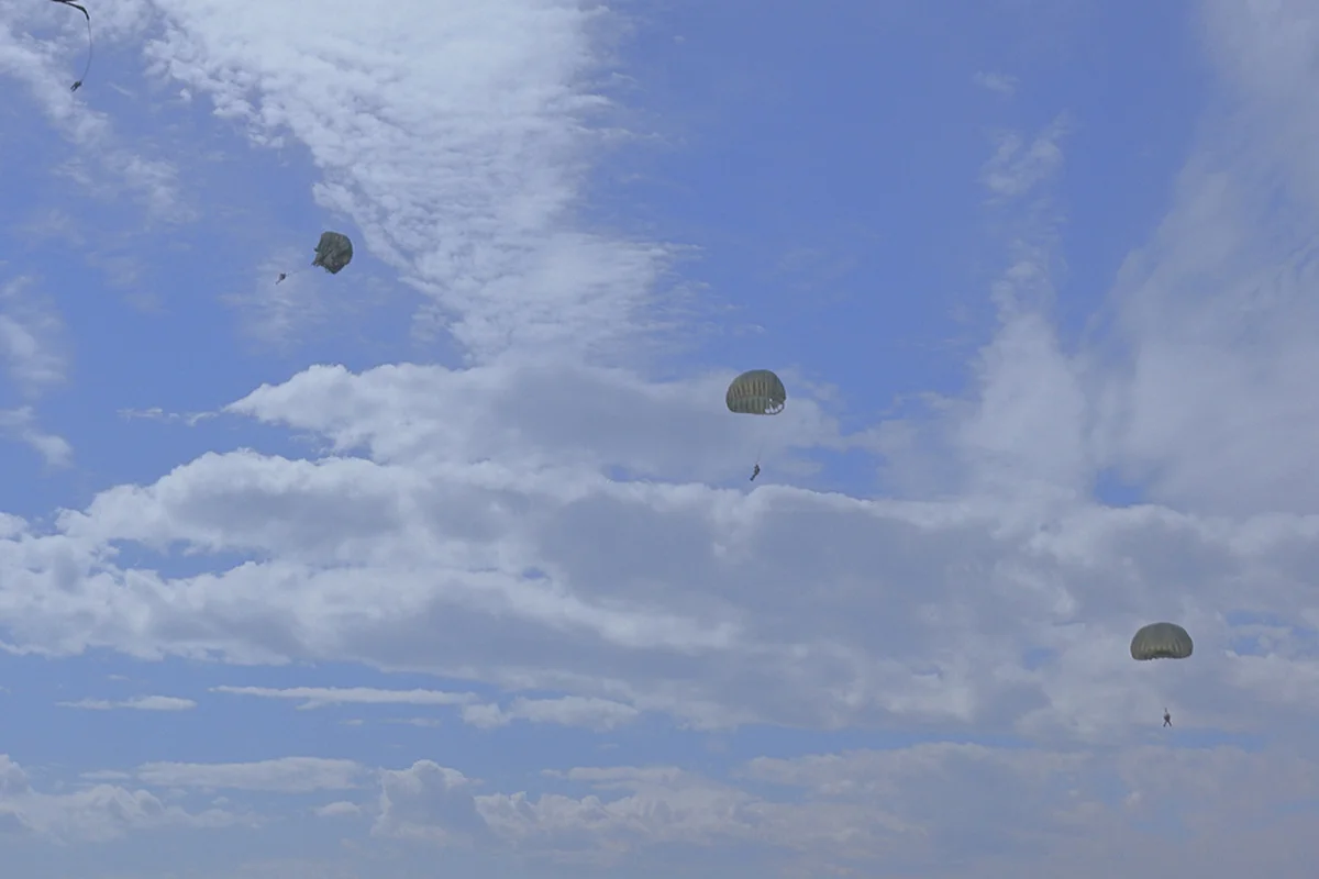 Гибель 18-летнего курсанта из-за нераскрывшегося парашюта: в Актобе вынесли приговор