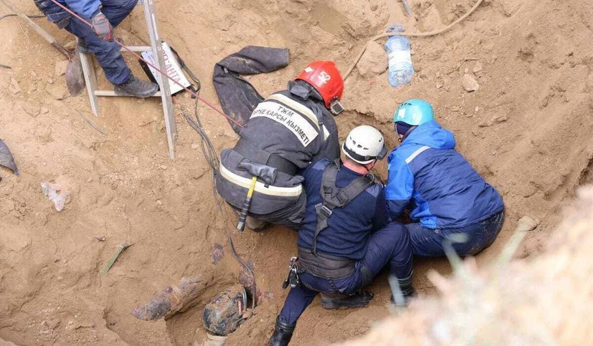 Трагедия в Павлодаре: под завалами грунта погибли рабочие