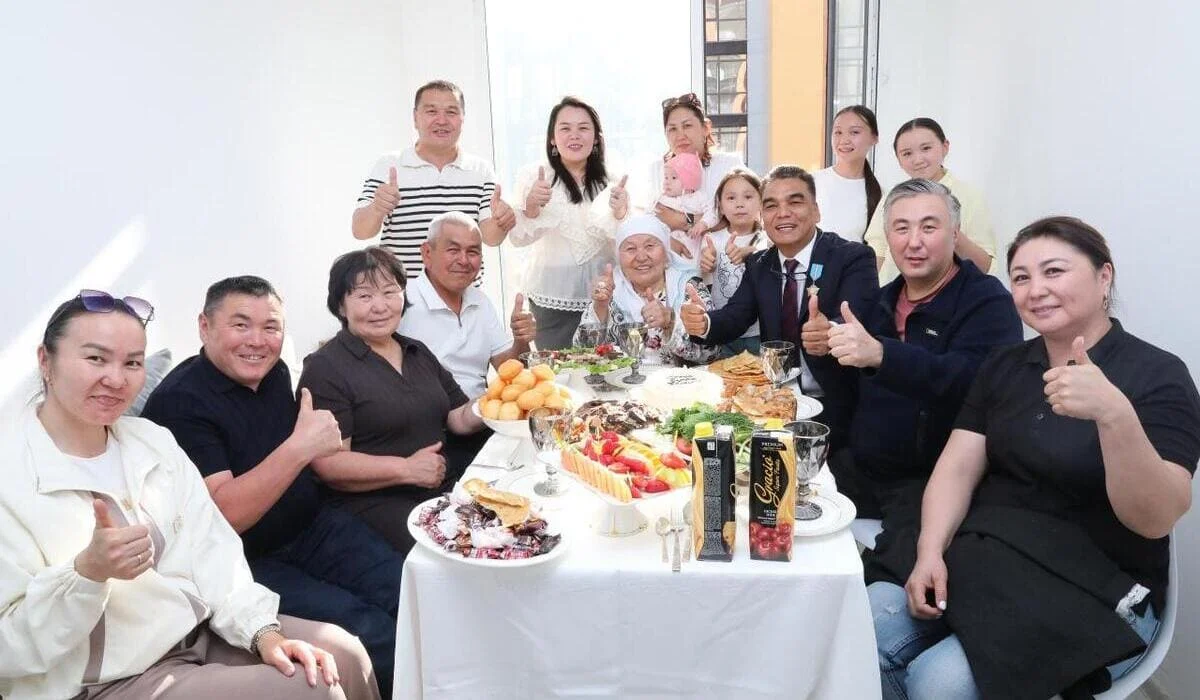 Молодые ученые заселились в квартиры, врученные президентом