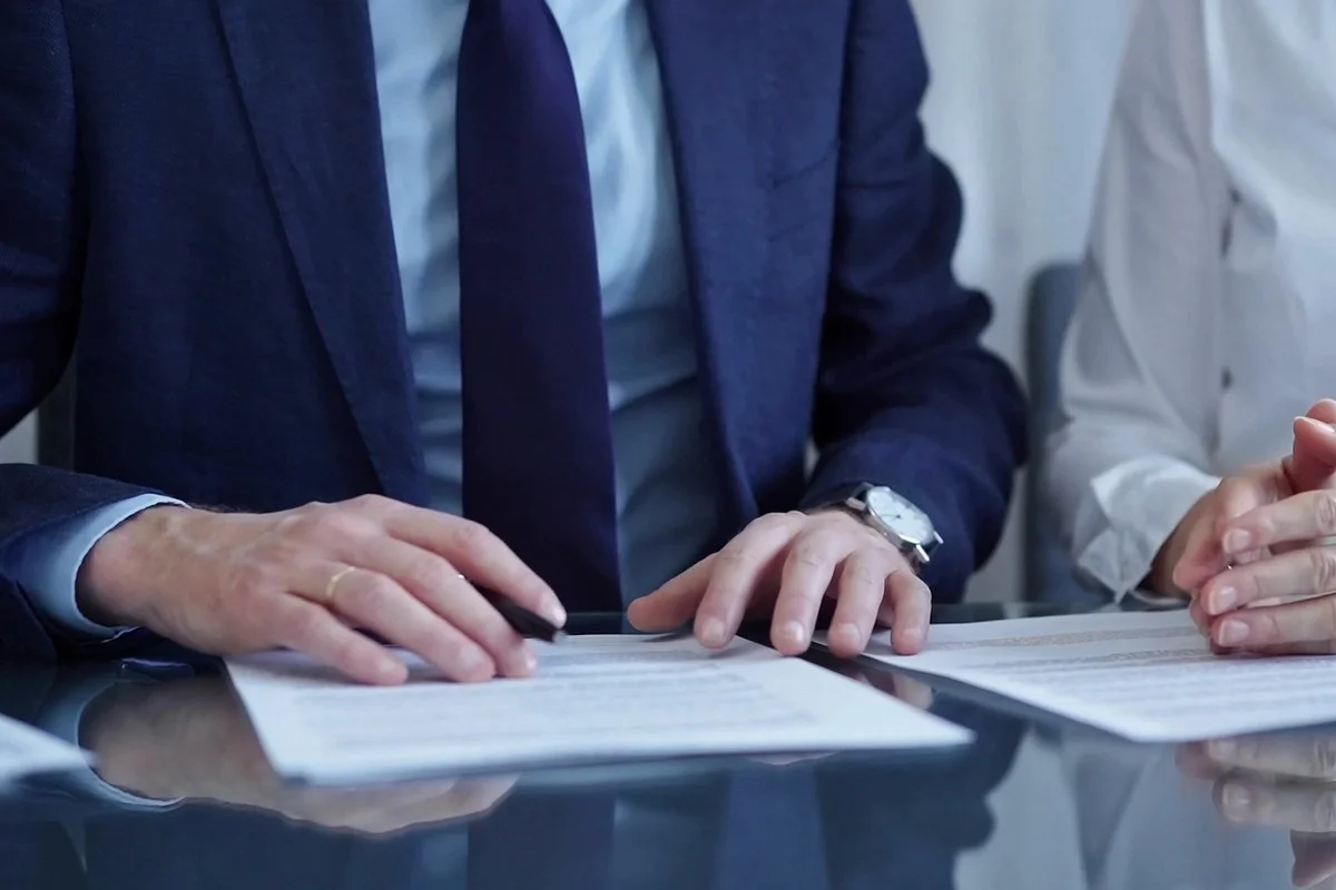 После видео с дракой наказали акима района в Шымкенте