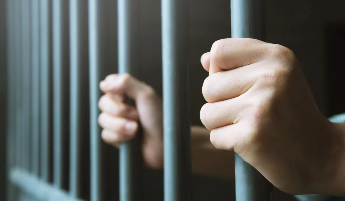 95 человек арестовали в Алматинской области из-за долгов по алиментам