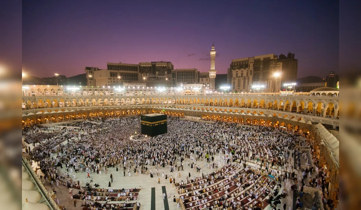 Мошенник собрал 7,4 млн тенге за несуществующие туры на умру в Астане