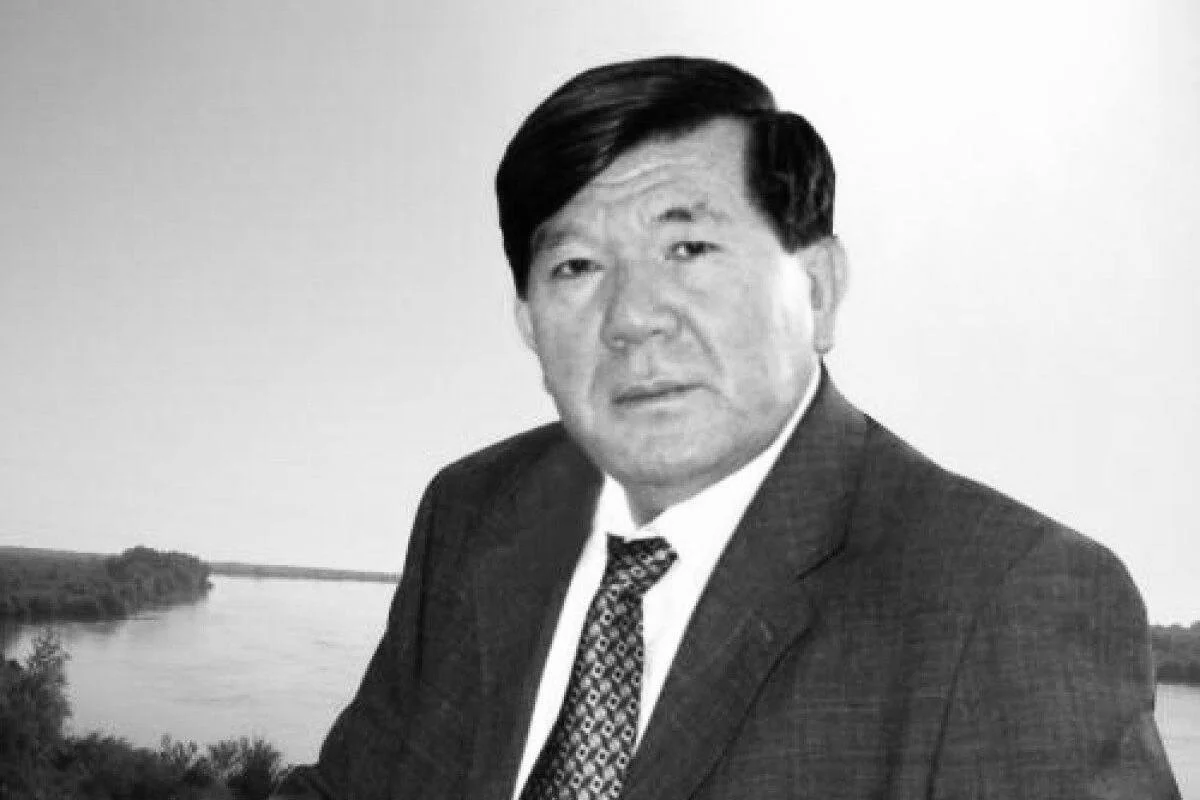 Ушел из жизни народный поэт Мухтар Шаханов