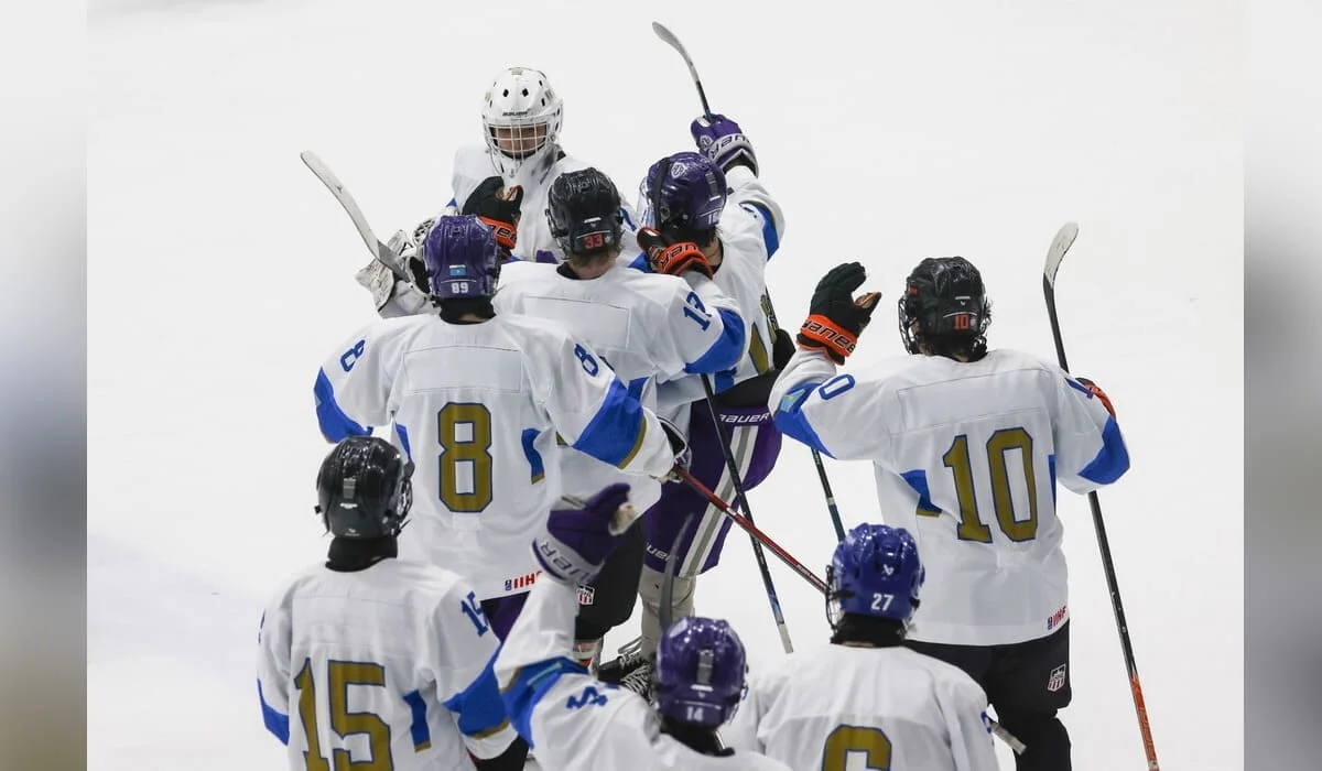 Казахстан одержал вторую победу на юношеском чемпионате мира по хоккею