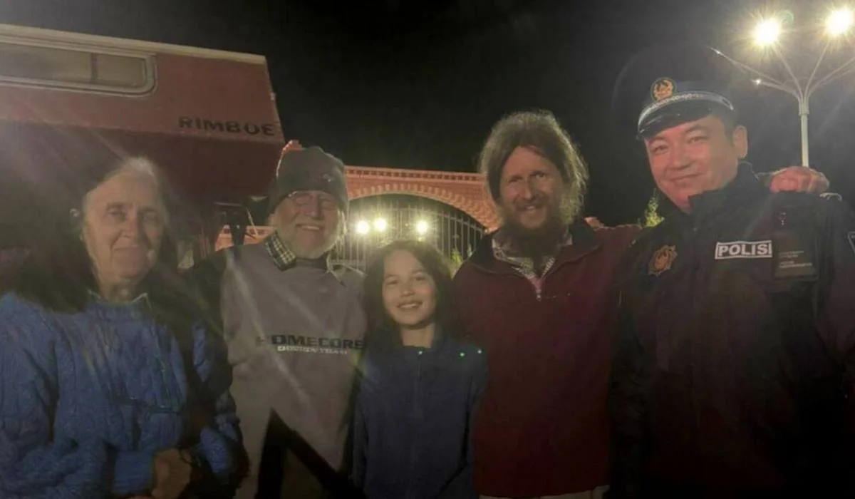 Путешественникам из Бельгии оказал поддержку полицейский в Атырауской области