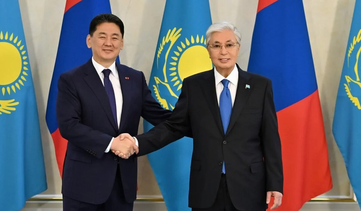 Президенты Казахстана и Монголии провели переговоры в узком составе