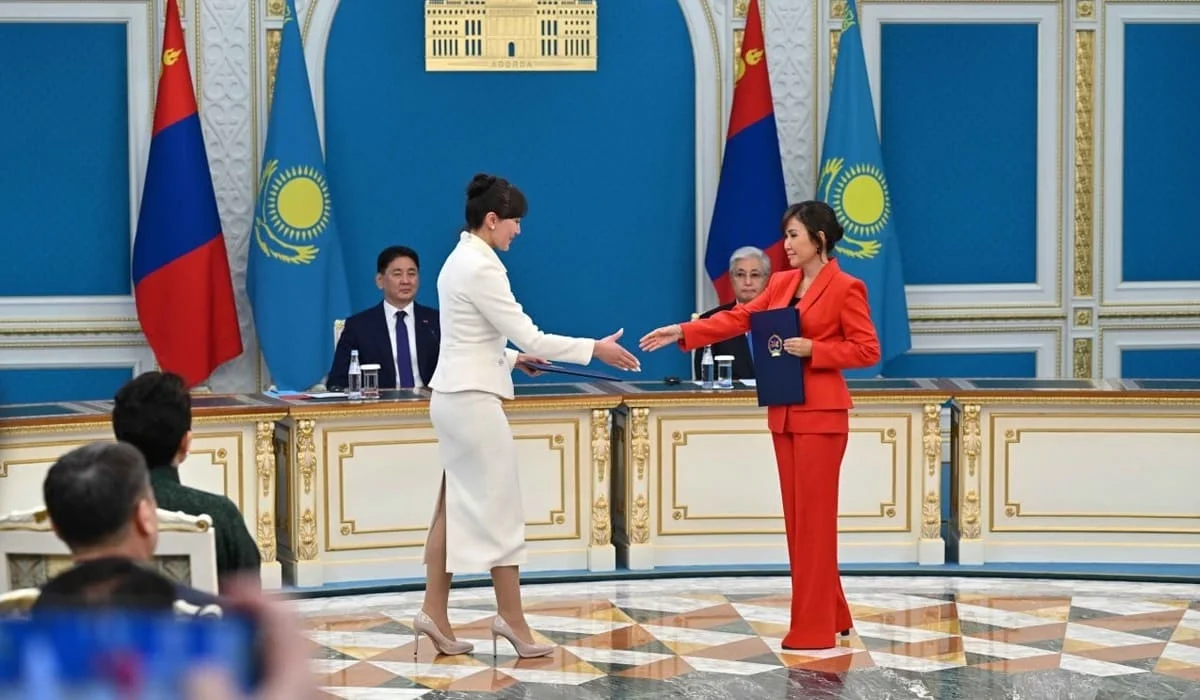 Казахстан и Монголия подписали 13 документов: о чем договорились в Акорде