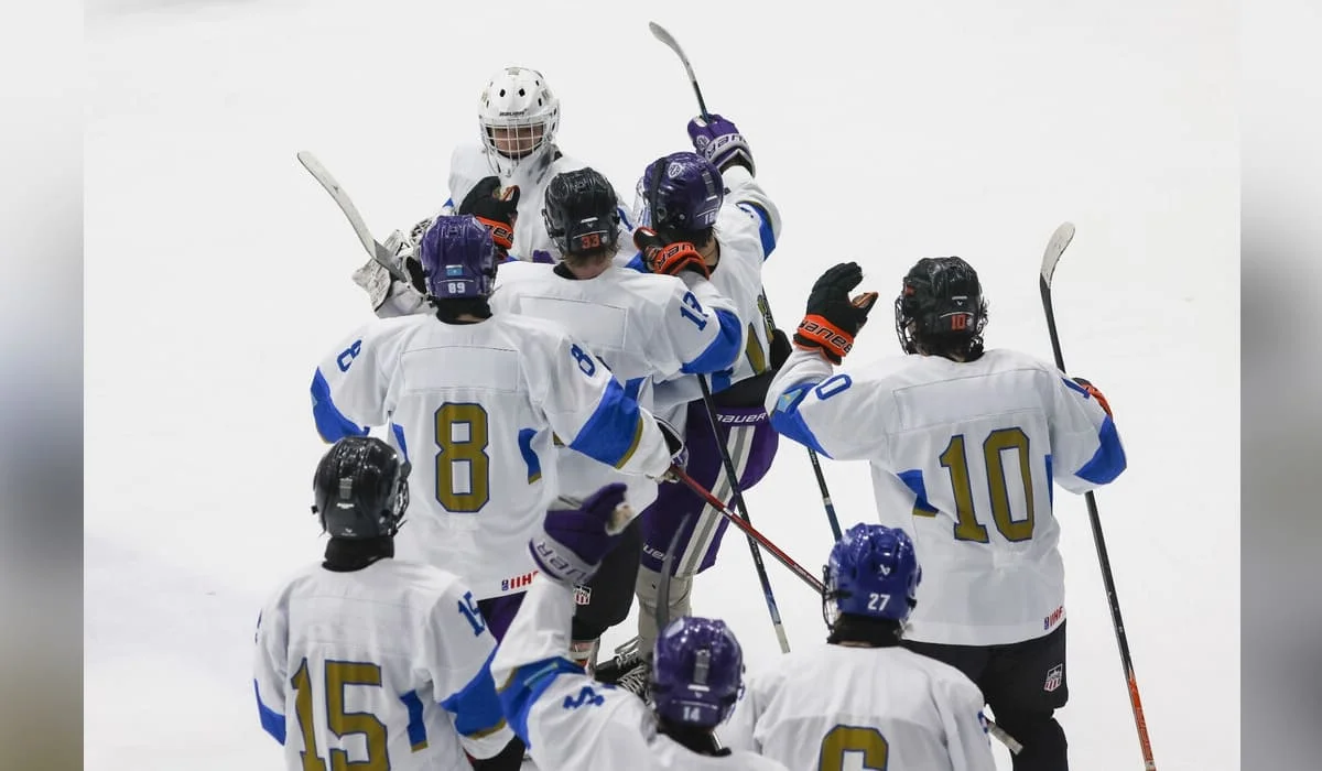 Юниорская сборная Казахстана по хоккею выиграла третий матч подряд на ЧМ