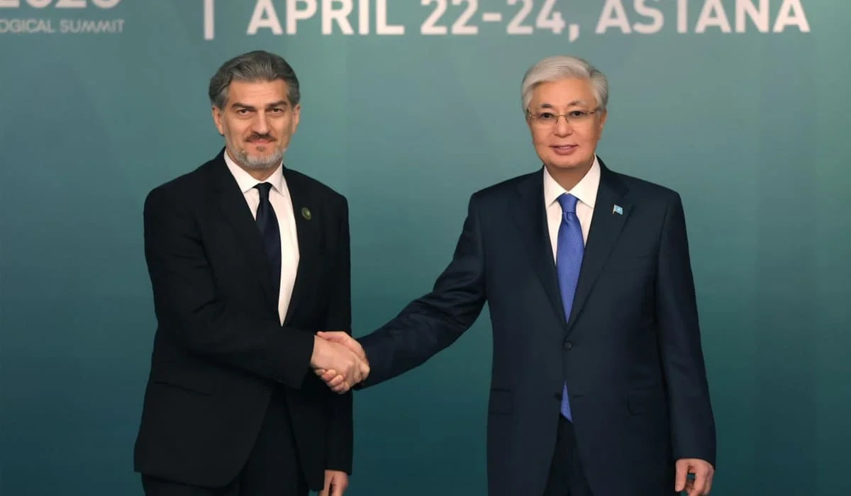 Президенты Казахстана и Грузии провели переговоры на полях экосаммита в Астане