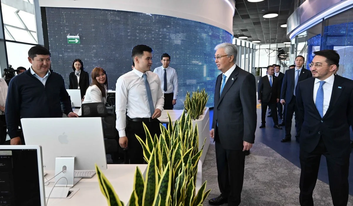 Токаев запустил сеть школ искусственного интеллекта по Казахстану