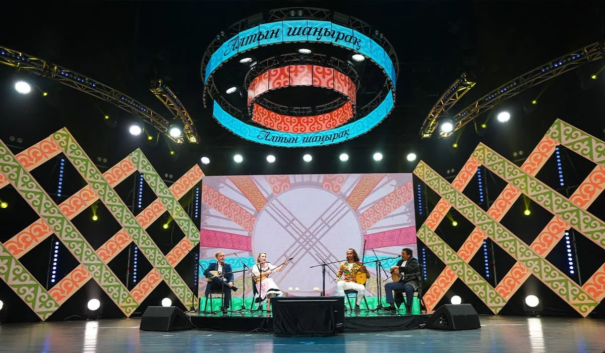 «Алтын шаңырақ»: в Астане при поддержке партии «AMANAT» впервые прошел межэтнический айтыс