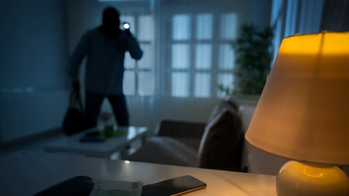 Воспользовался доверием: в Уральске раскрыта кража крупной суммы денег