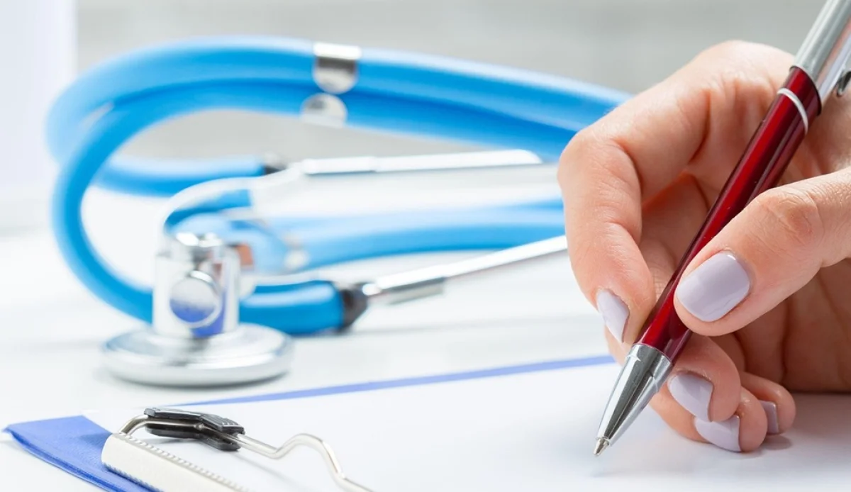 Умершую почти год назад жительницу Рудного вызвали на обследование