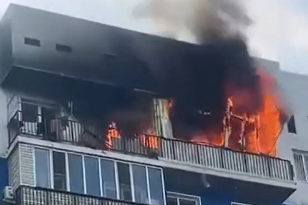 Две квартиры на 9 этаже сгорели в селе Алматинской области