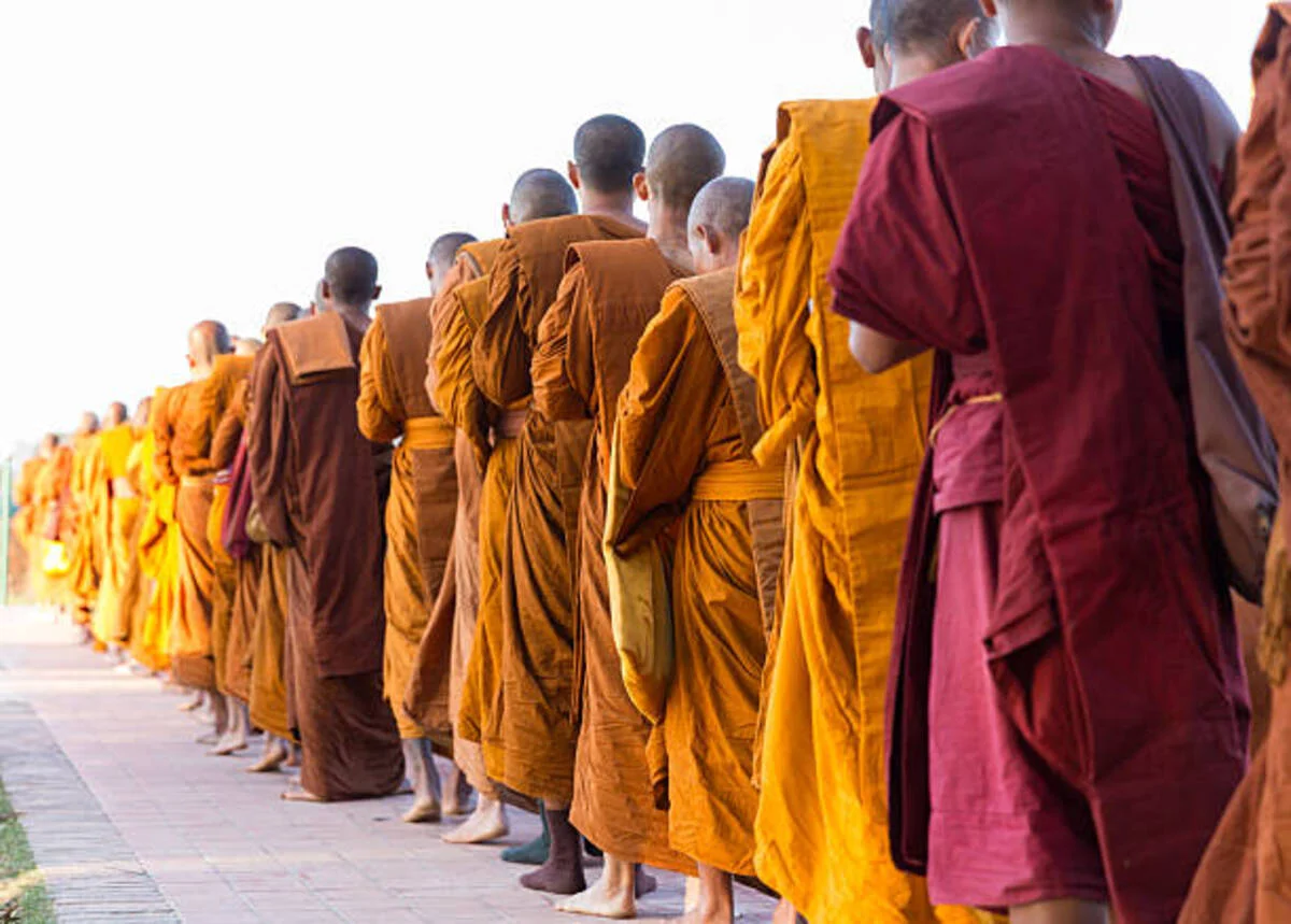Буддийских монахов задержали на Шри-Ланке за контрабанду наркотиков на 3,4 млн долларов