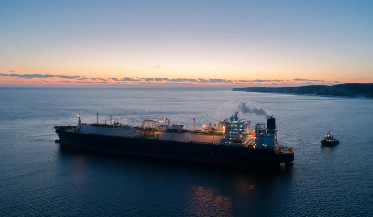 Китай ввел в эксплуатацию крупнейший СПГ-танкер собственного производства