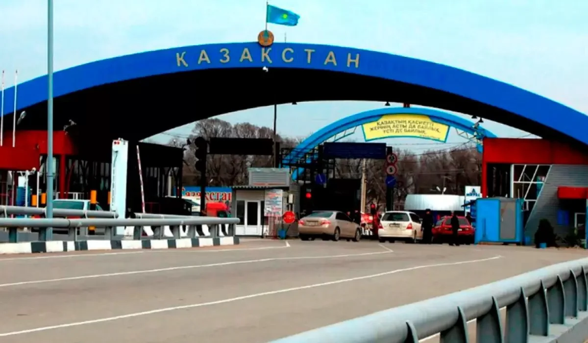 С 4 часов до 30 минут сократилось время прохождения границы в Казахстане