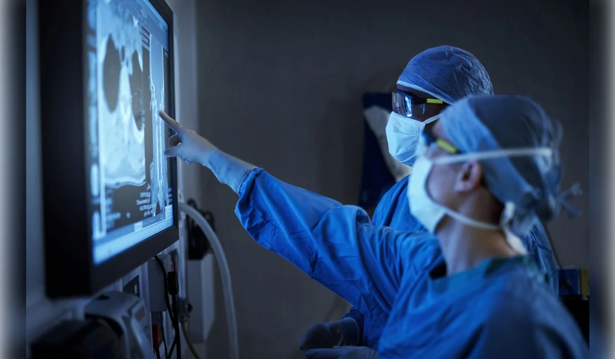 В больнице Алматы почти год работали с непроверенными медицинскими приборами