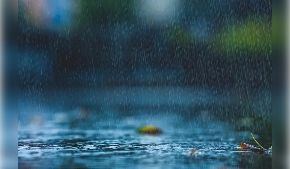 Грозы, град и заморозки: резкое ухудшение погоды ожидается в Казахстане