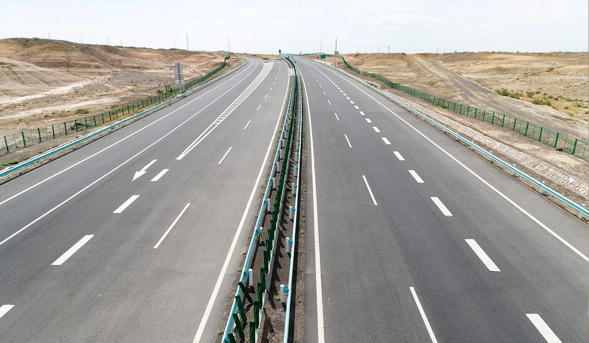 Дроны для поиска ям и дефектов на дорогах тестируют в Казахстане