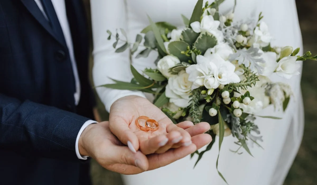 92-летний жених: 4600 браков и почти тысячу разводов зарегистрировали в Алматы с начала года