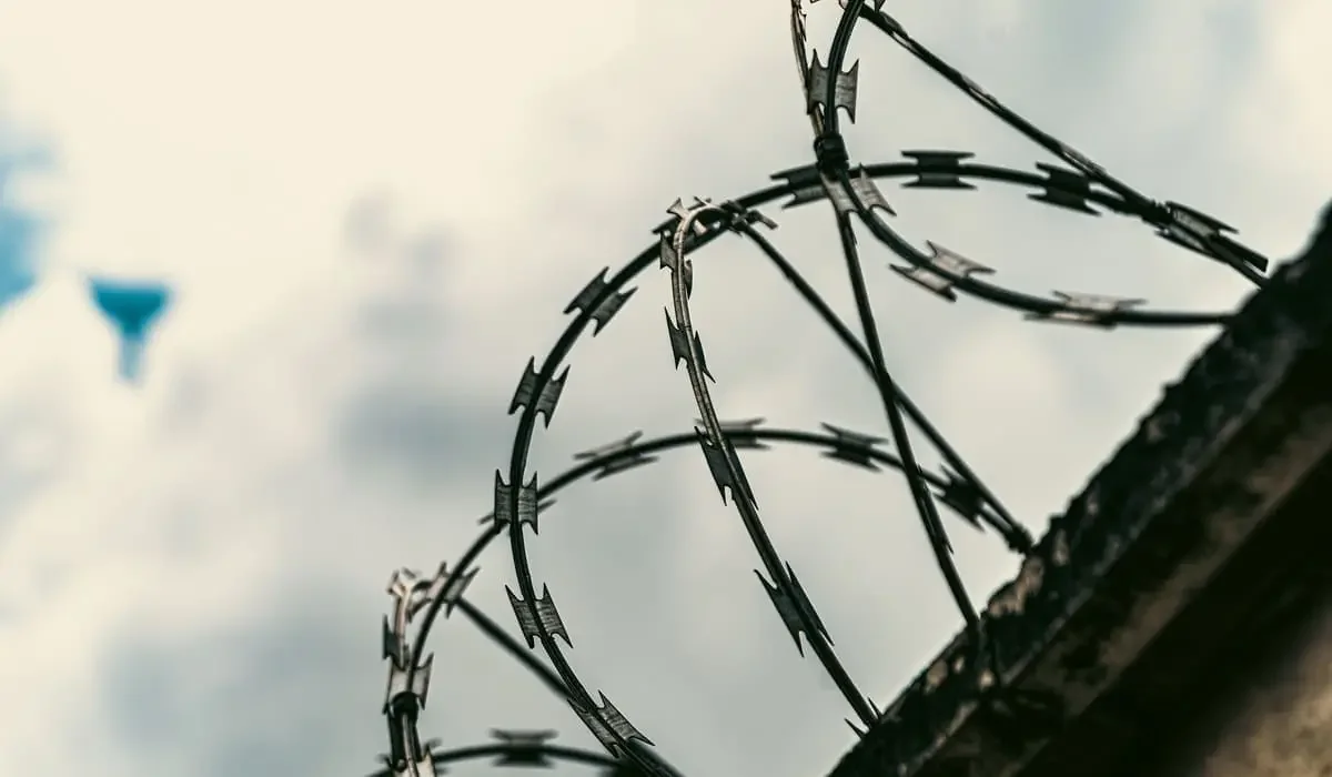 Смерть заключенного после драки в камере: кто понес наказание в Атырау