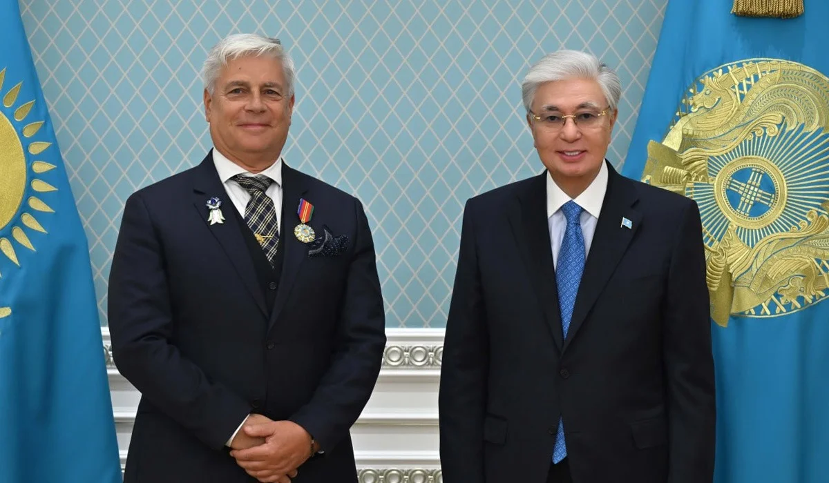 Президент наградил Тамаша Яккеля орденом «Достық»