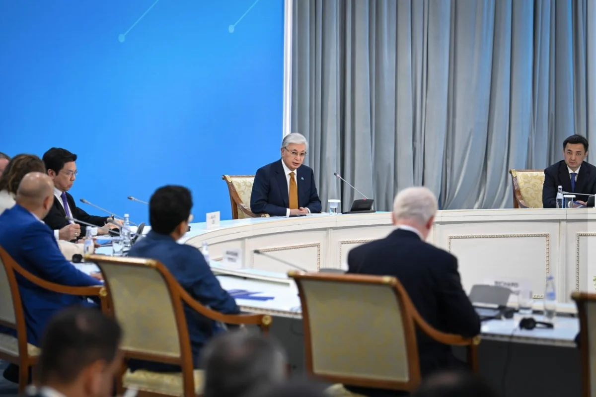 Токаев заявил о потенциале экономии 200 млрд тенге благодаря цифровым решениям