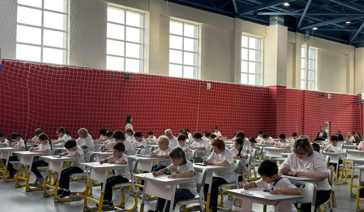 Дети и пенсионеры сразились на чемпионате по ментальной арифметике в Астане